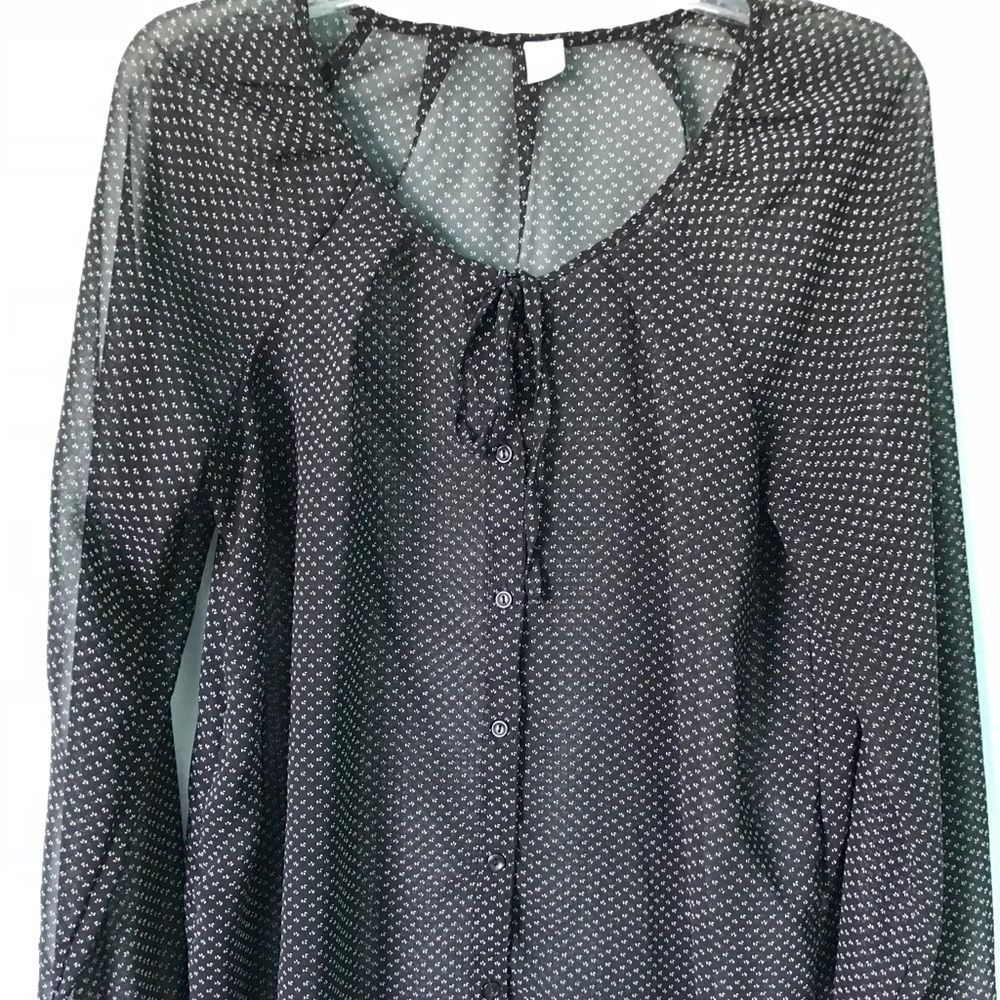 Navy & White Print Blouse Size Medium